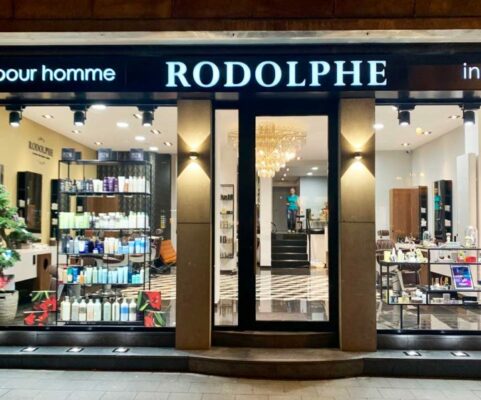 Outside Salon Rodolphe - Hair salon for men